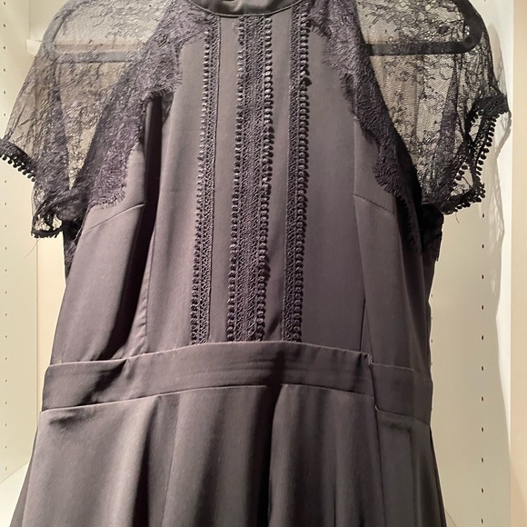 Perfect LBD - Picture 3 of 6